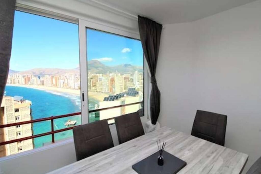 Doro Seaview Apartment เบนิดอร์ม ภายนอก รูปภาพ