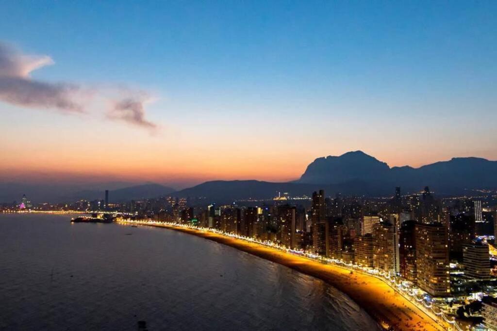 Doro Seaview Apartment เบนิดอร์ม ภายนอก รูปภาพ
