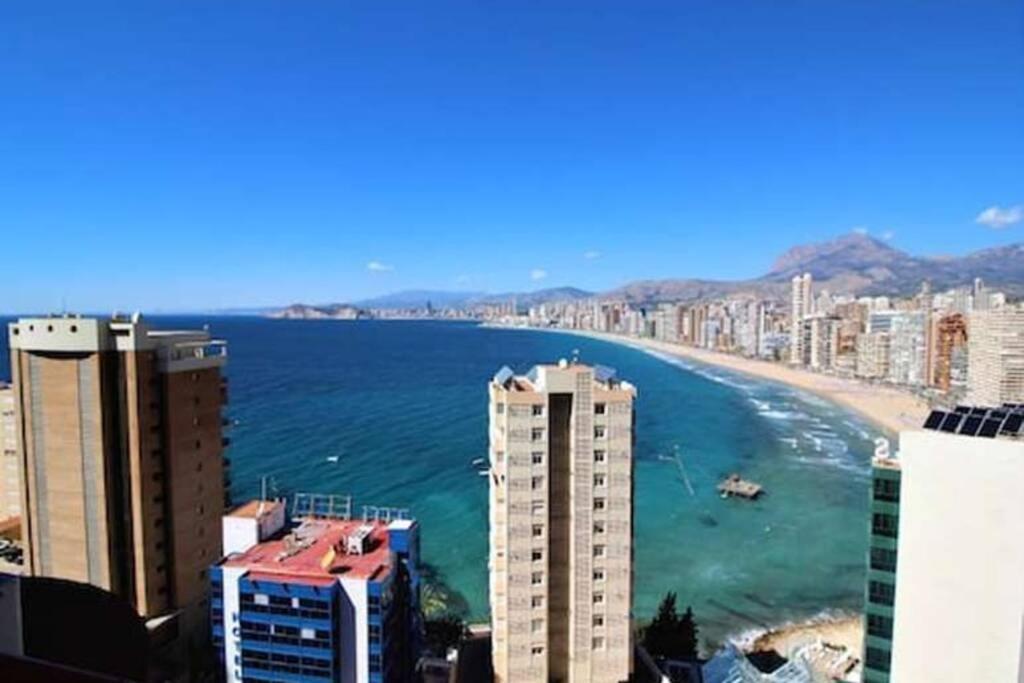 Doro Seaview Apartment เบนิดอร์ม ภายนอก รูปภาพ